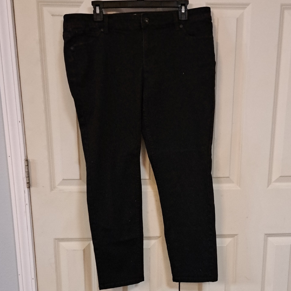 Liz Claiborne Black Skinny Leg Pants